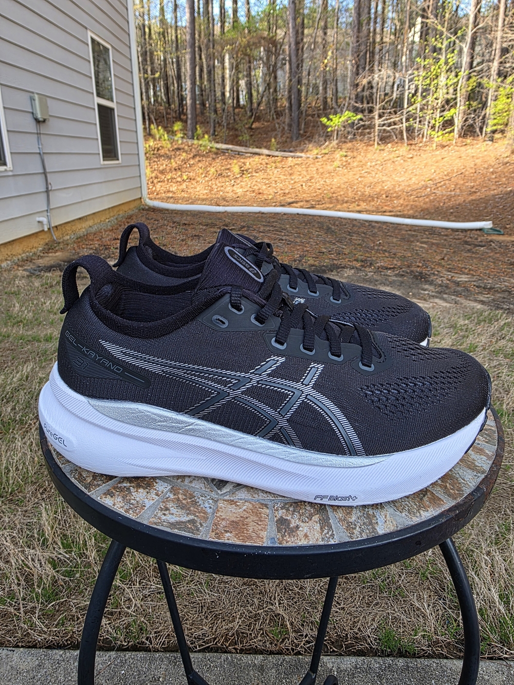 Asics Gel-Kayano 31 1012B670 Black Running Shoes Sneakers Women's Size 8.5